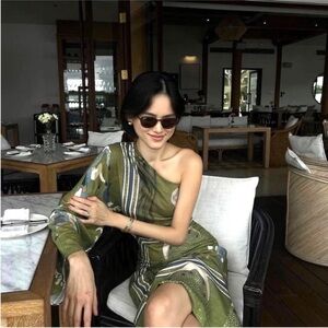 NWT ZW Collection Printed Asymmetric Dress